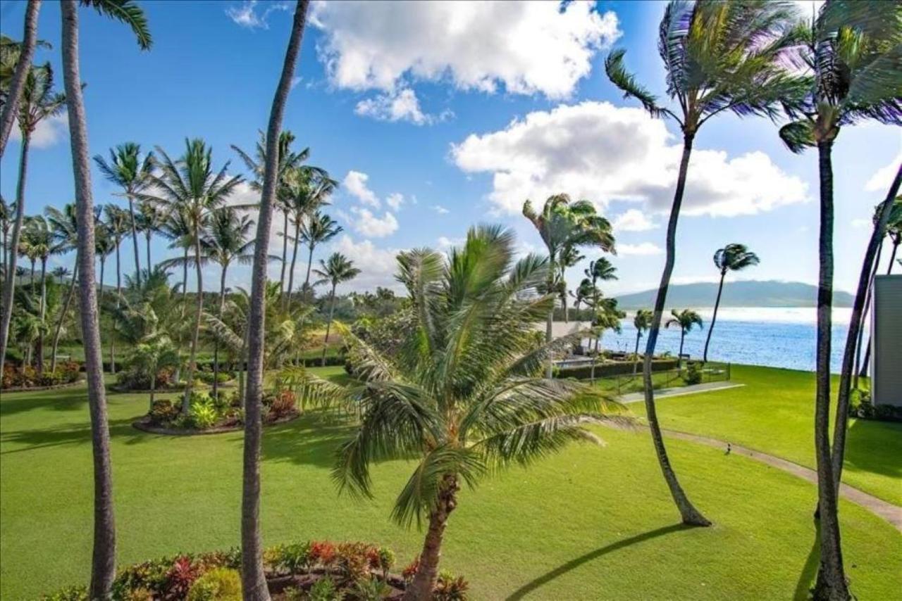 Appartamento Molokai Island Retreat With Beautiful Ocean Views And Pool - Newly Remodeled! Ualapue Esterno foto