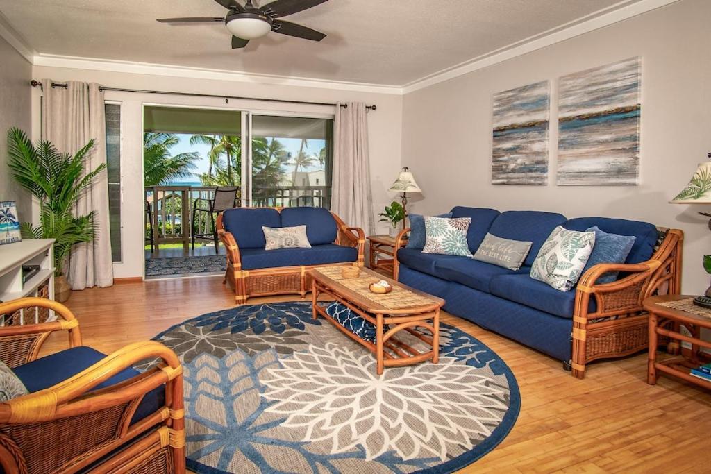 Appartamento Molokai Island Retreat With Beautiful Ocean Views And Pool - Newly Remodeled! Ualapue Esterno foto