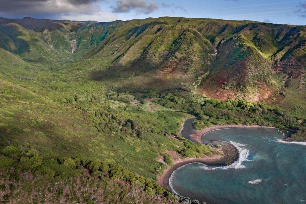 Appartamento Molokai Island Retreat With Beautiful Ocean Views And Pool - Newly Remodeled! Ualapue Esterno foto